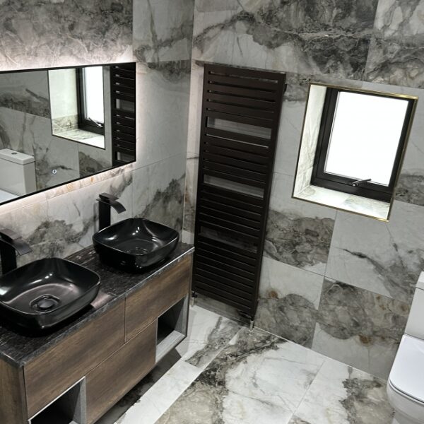 Black and Rust Matt Carrarra