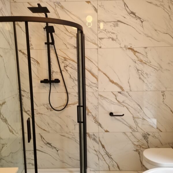 Copper Carrara Tile Bathroom 2